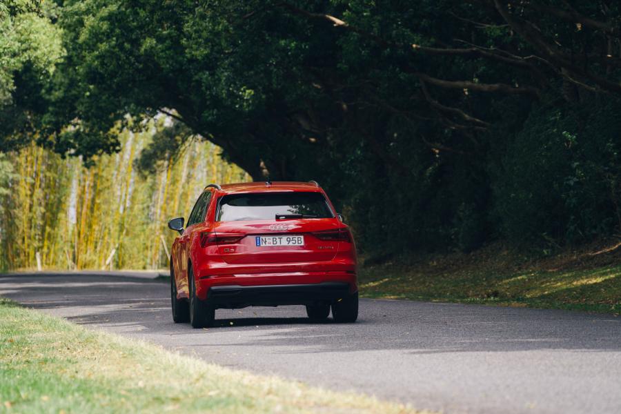  Audi Q3 35 TFSI Launch Edition 2019 года  (AU) (фото 9 из 32)